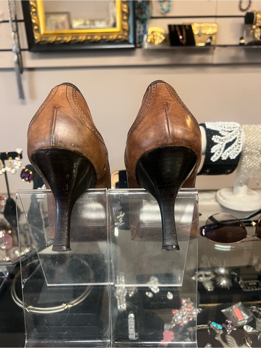 Prada Tan Leather Pointed Toe Pumps with Bow Detail - Picture 2 of 3